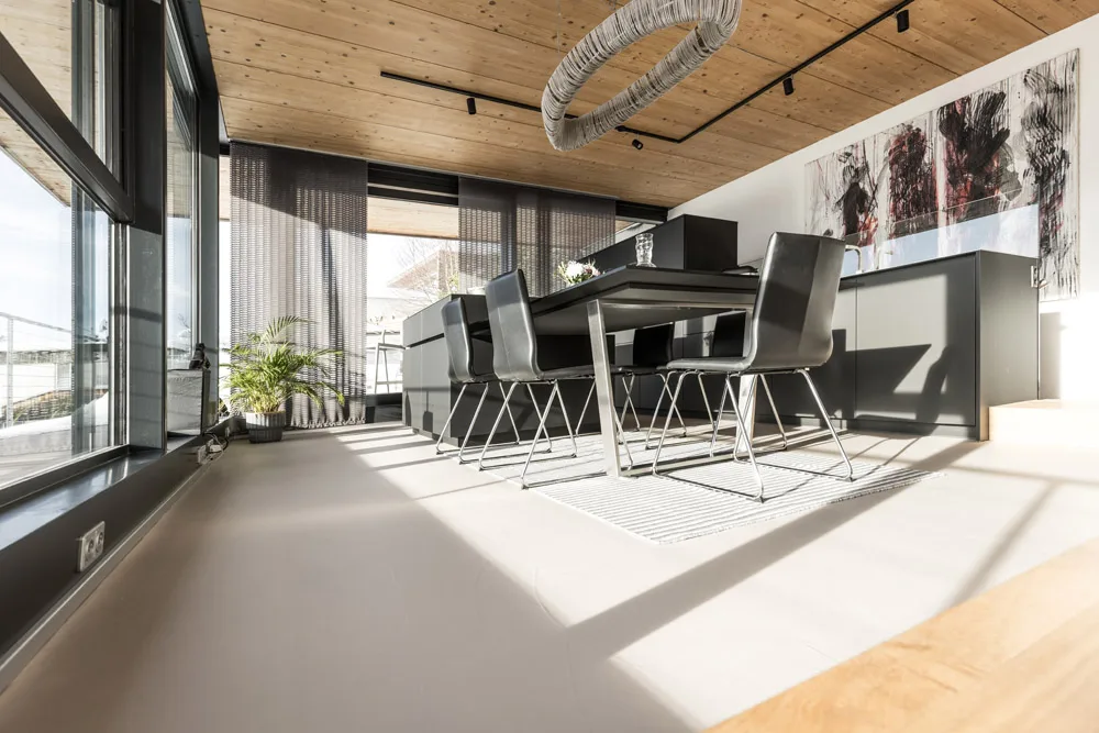 Seamless Floor – Top Appearance and Numerous Design Options