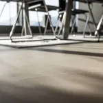 Die Belastbarkeit verschiedener Bodenbeläge im Überblick