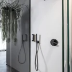 Seamless bathroom - Pros and cons summarized